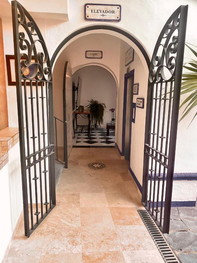 Hotel Suites Mar Elena (Adults Only) Puerto Vallarta Dış mekan fotoğraf