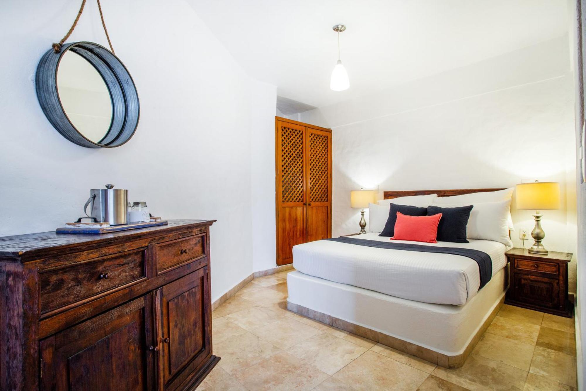 Hotel Suites Mar Elena (Adults Only) Puerto Vallarta Dış mekan fotoğraf