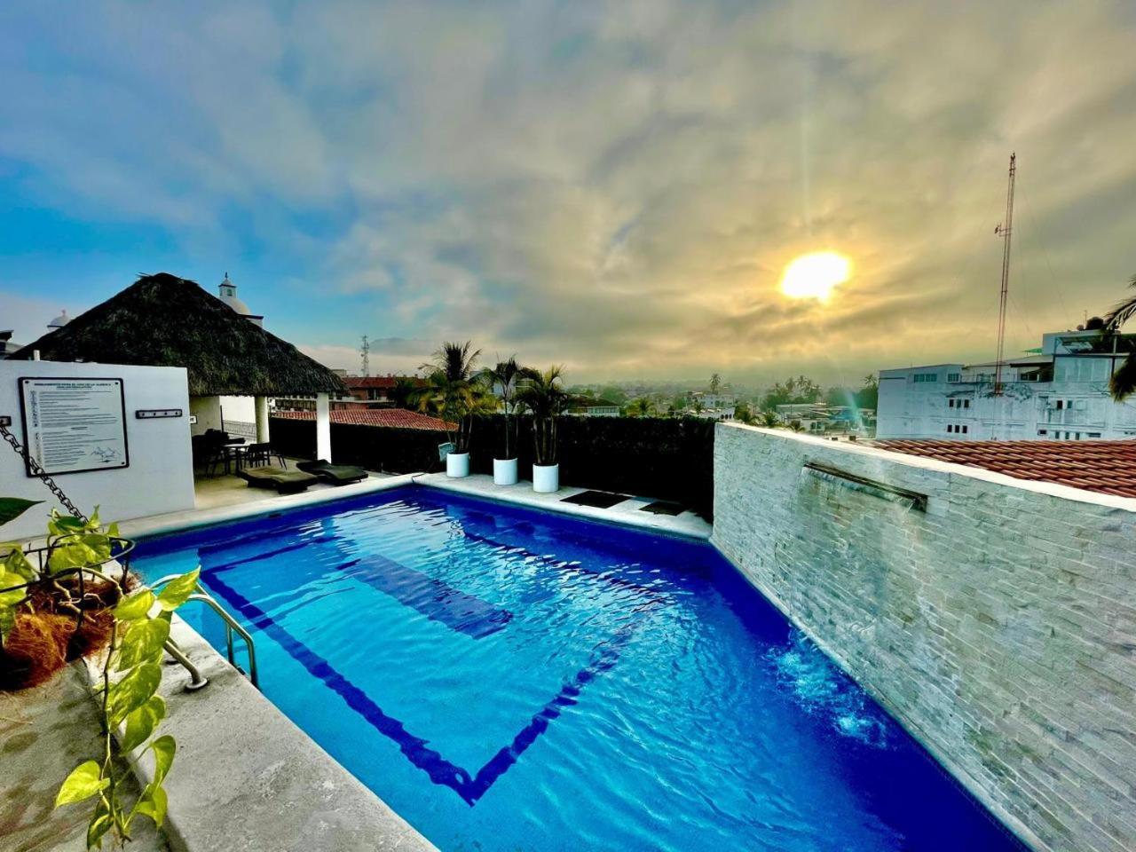 Hotel Suites Mar Elena (Adults Only) Puerto Vallarta Dış mekan fotoğraf